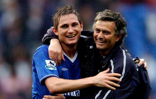 建立在队友 建立在队友