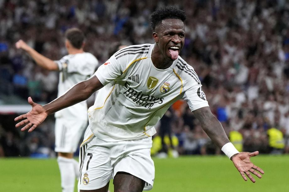 以群体跑动 以群体跑动